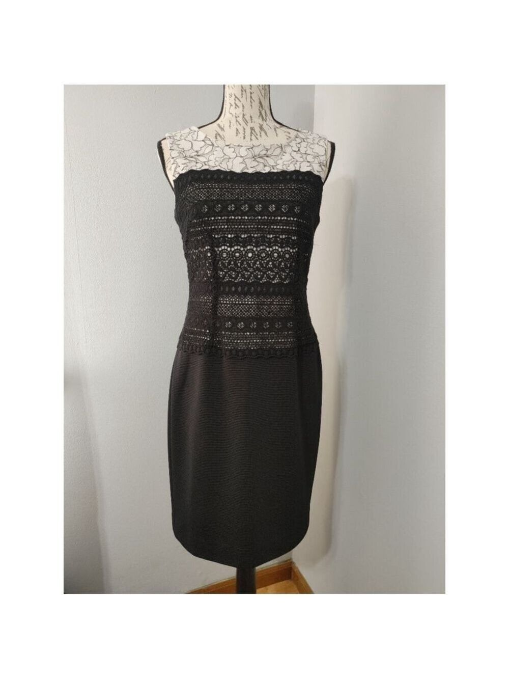 Women's KATHERINE KELLY Black and White Lace Crochet Sheath Dress Size 6